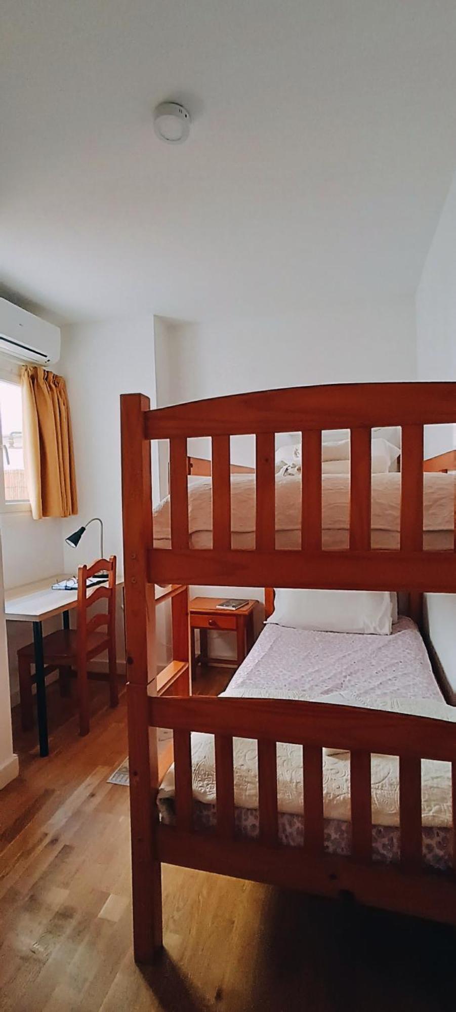 Bolivia Beach Apartments Малага Екстер'єр фото