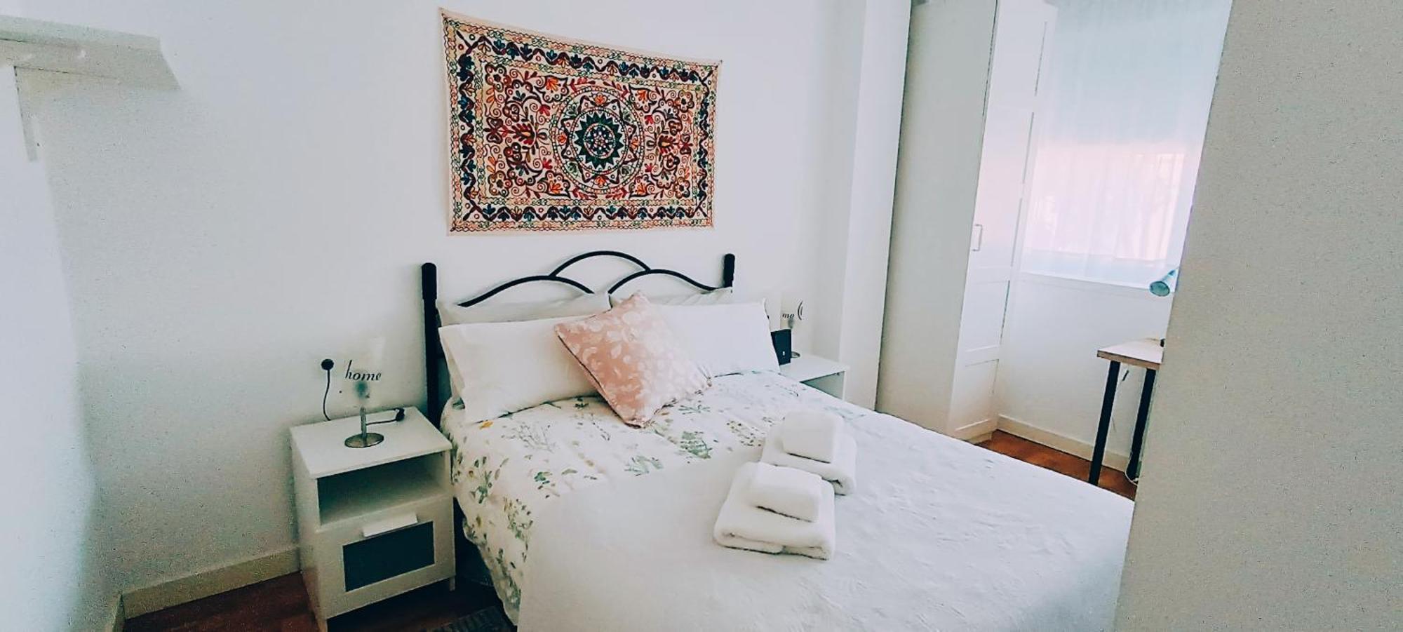 Bolivia Beach Apartments Малага Екстер'єр фото