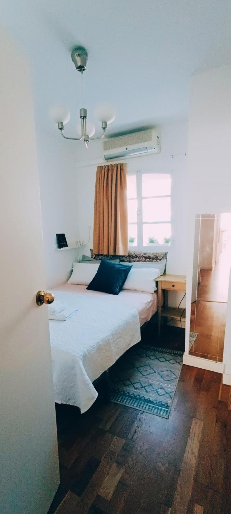 Bolivia Beach Apartments Малага Екстер'єр фото