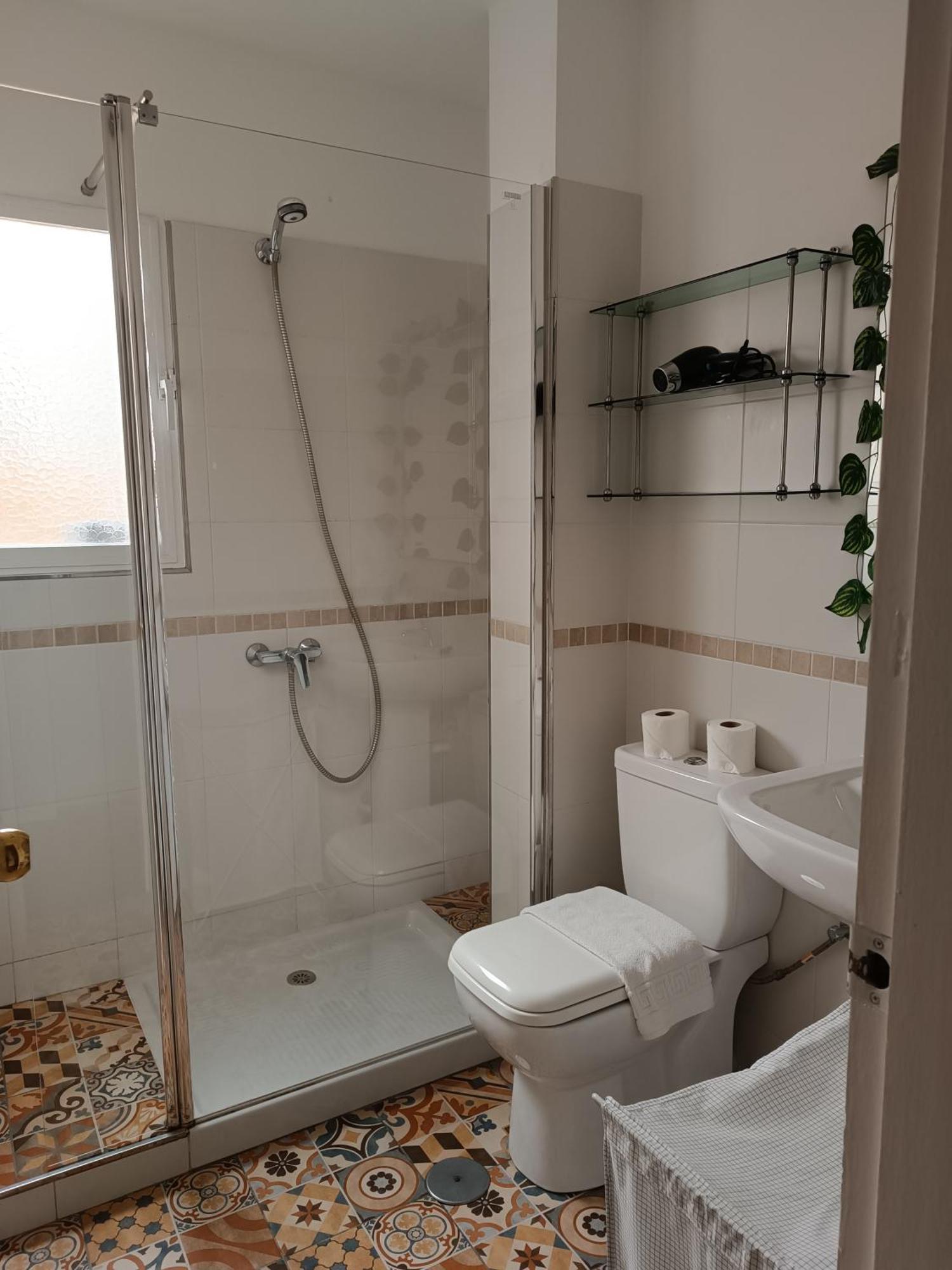 Bolivia Beach Apartments Малага Екстер'єр фото